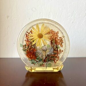 Vintage 70’s Lucite Floral Napkin Holder Encased Dry Flowers, Mid-Century Art